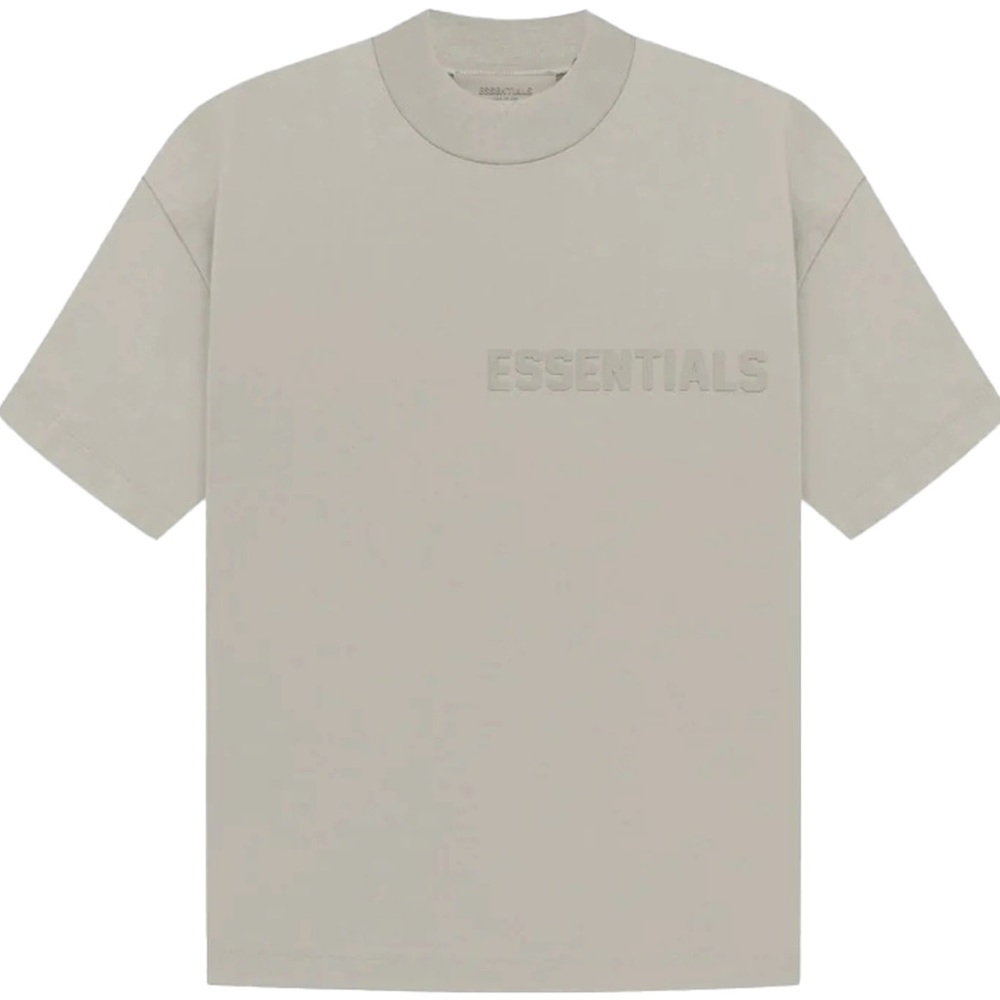 Women’s essentials shirt size small.  Could fit XS